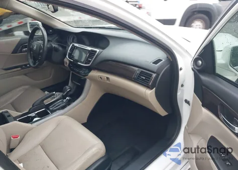 2017 Honda Accord Touring V6 z USA, uszkodzony, nr VIN 1HGCR3F91HA019349